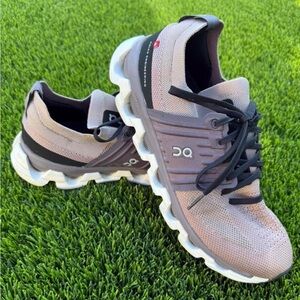 On Running Cloud Shoes in Orchid/Grey